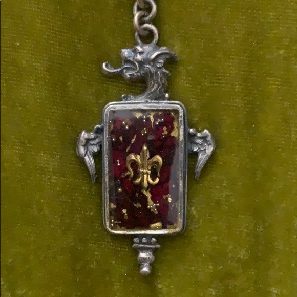 Vintage Fleur de Lis Necklace - Picture 1 of 7